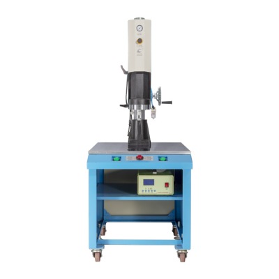 Ultrasonic plastic welding machine