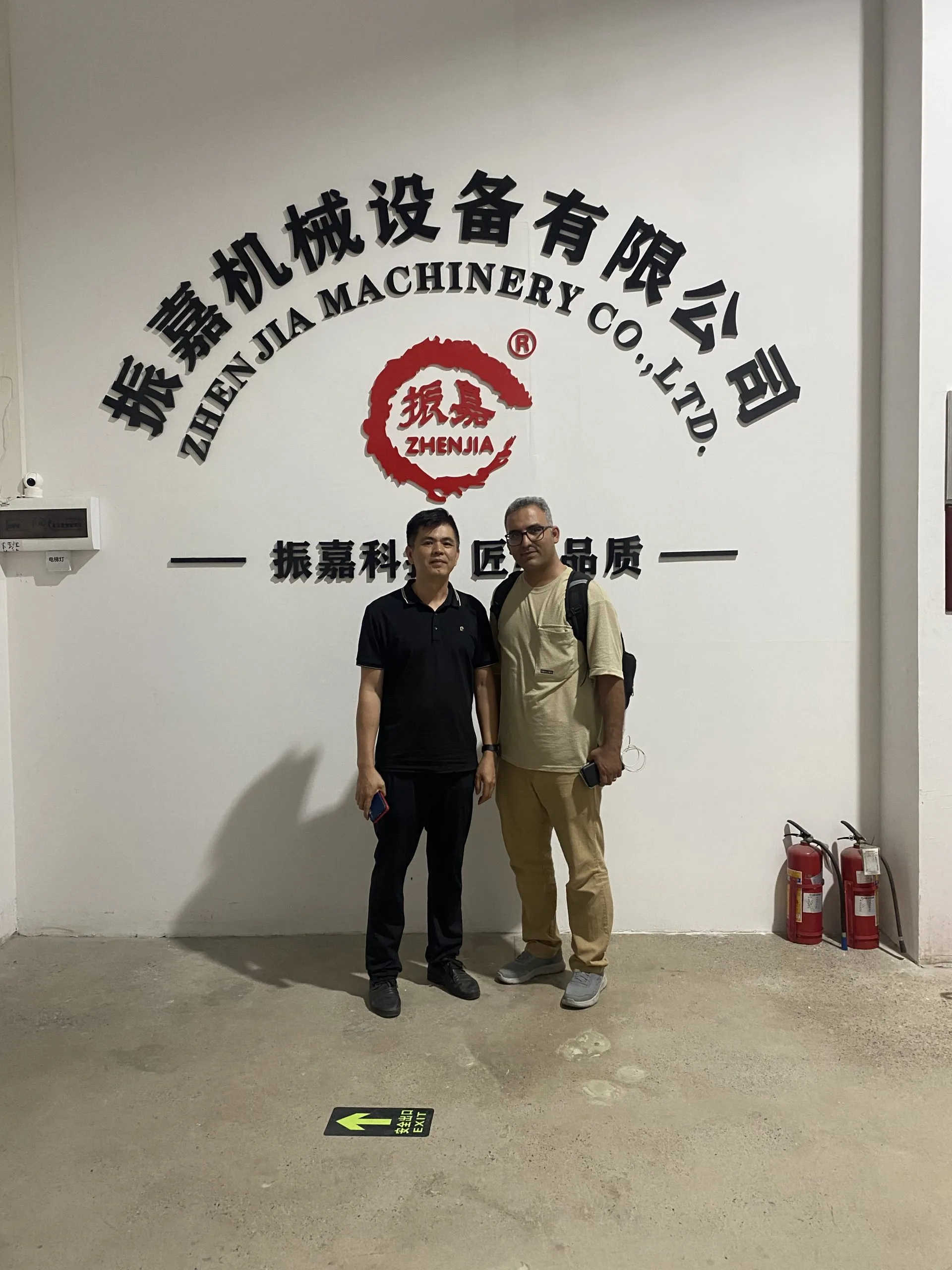 Operator training for high frequency welder – Zhenjia technical support team