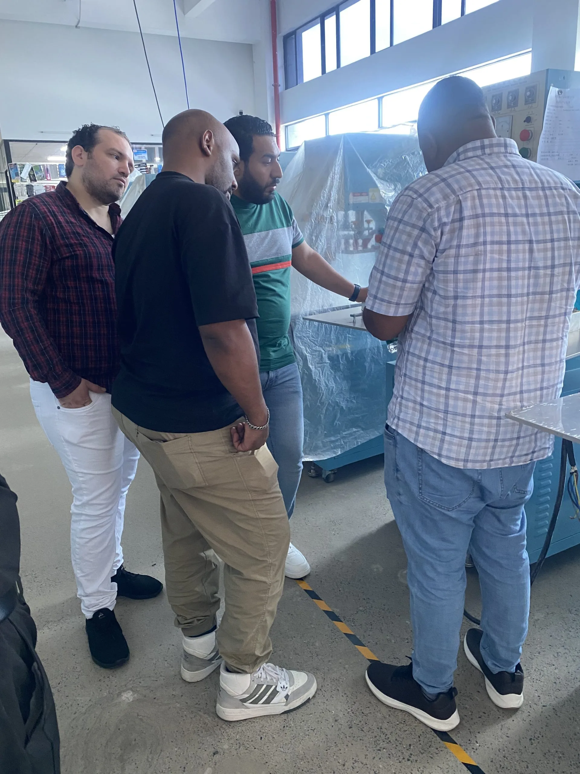 International client at Zhenjia factory – CE certified HF welder manufacturer audit