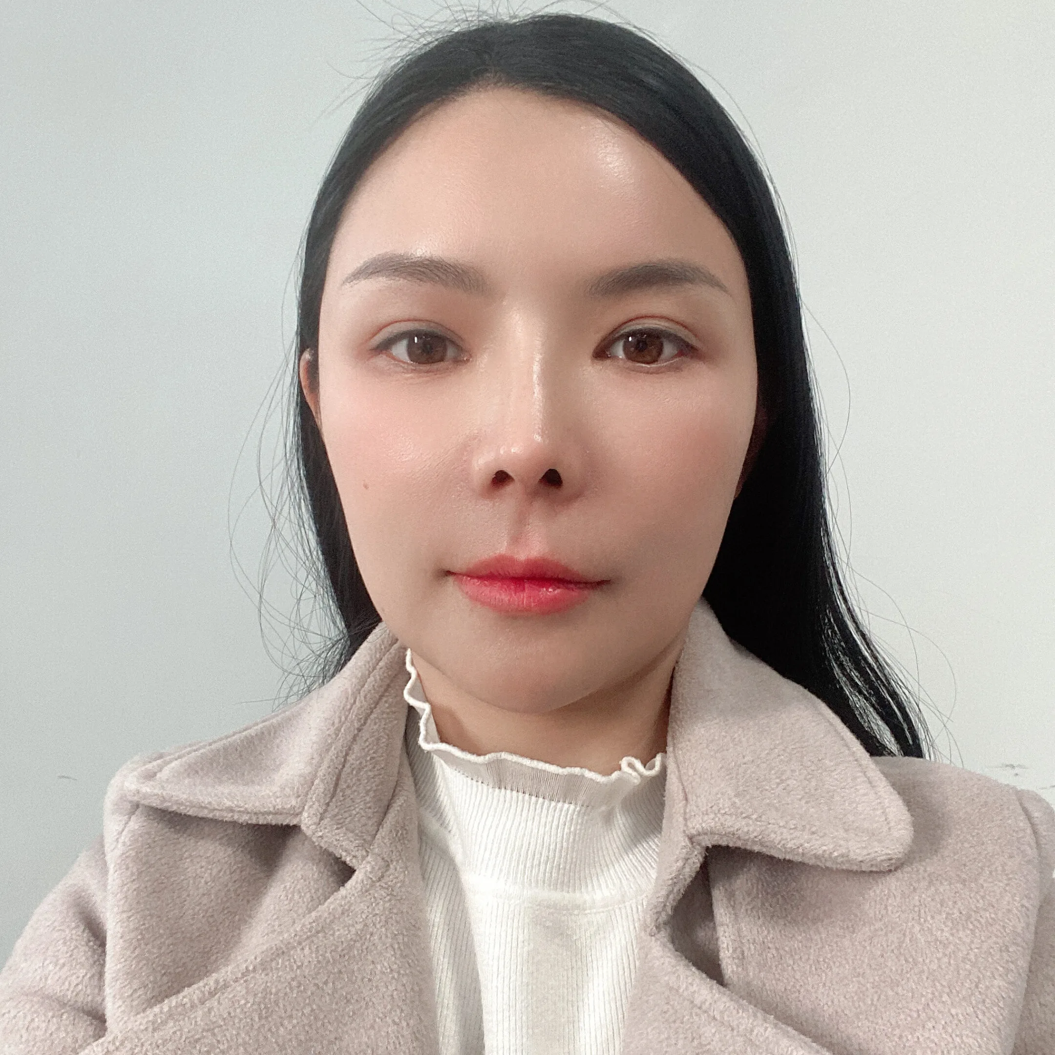 Lina – Sales Manager at Zhenjia high frequency welding machine