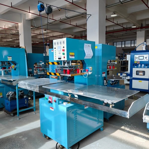 Single-Head High-Frequency Welding Machine with Sliding Tray
